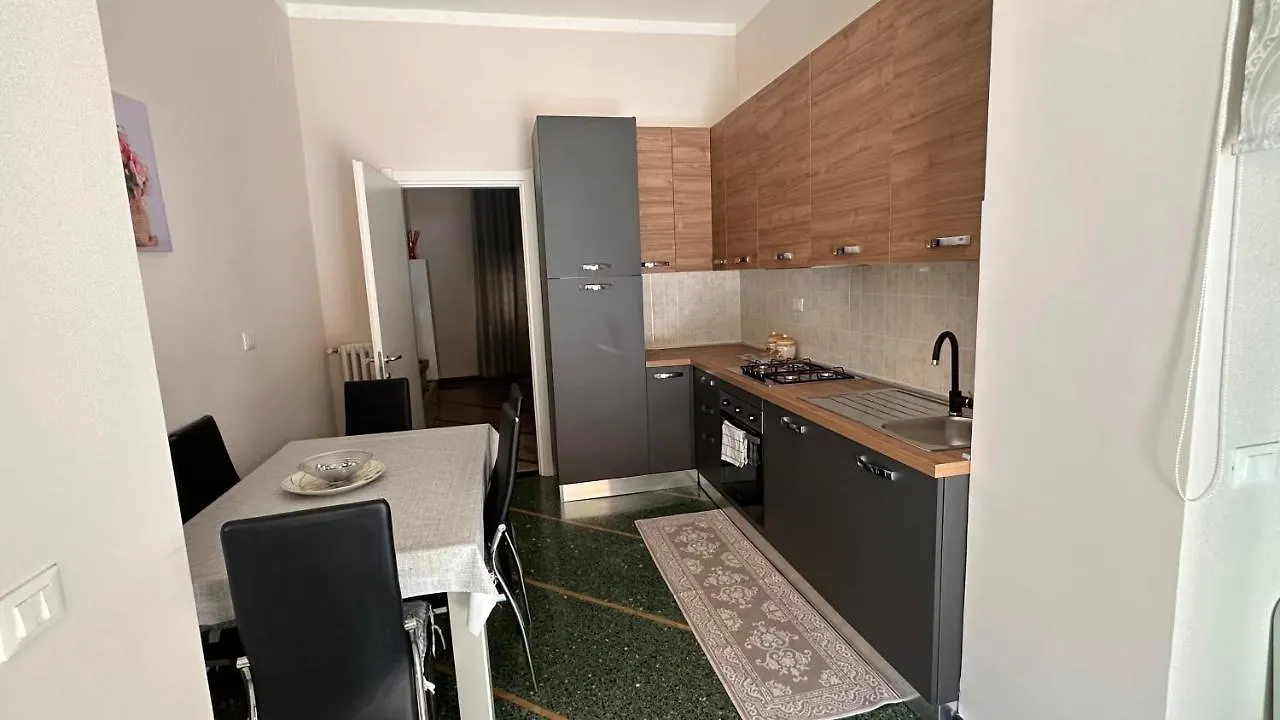 Edens House Con Parcheggio Privato Gratuito Apartment Rapallo