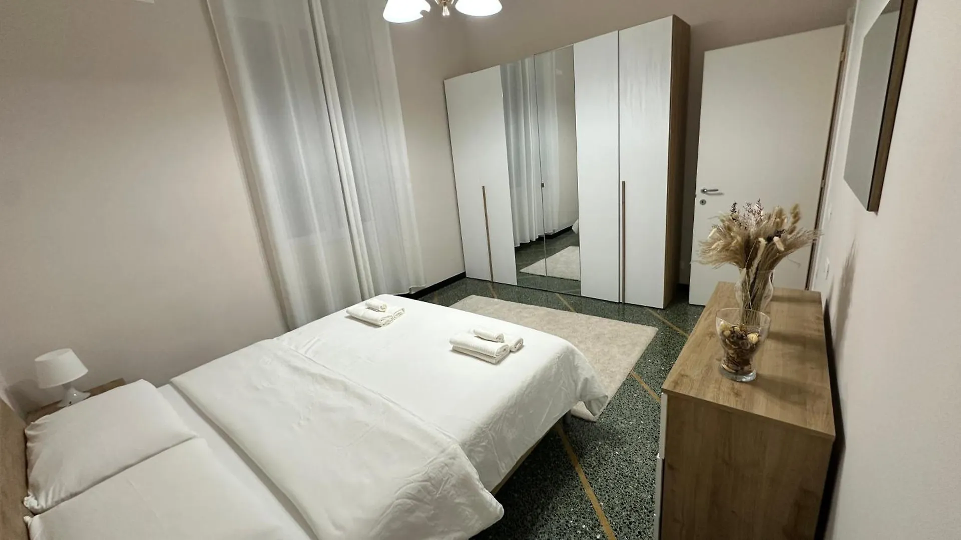 Edens House Con Parcheggio Privato Gratuito Apartment Rapallo